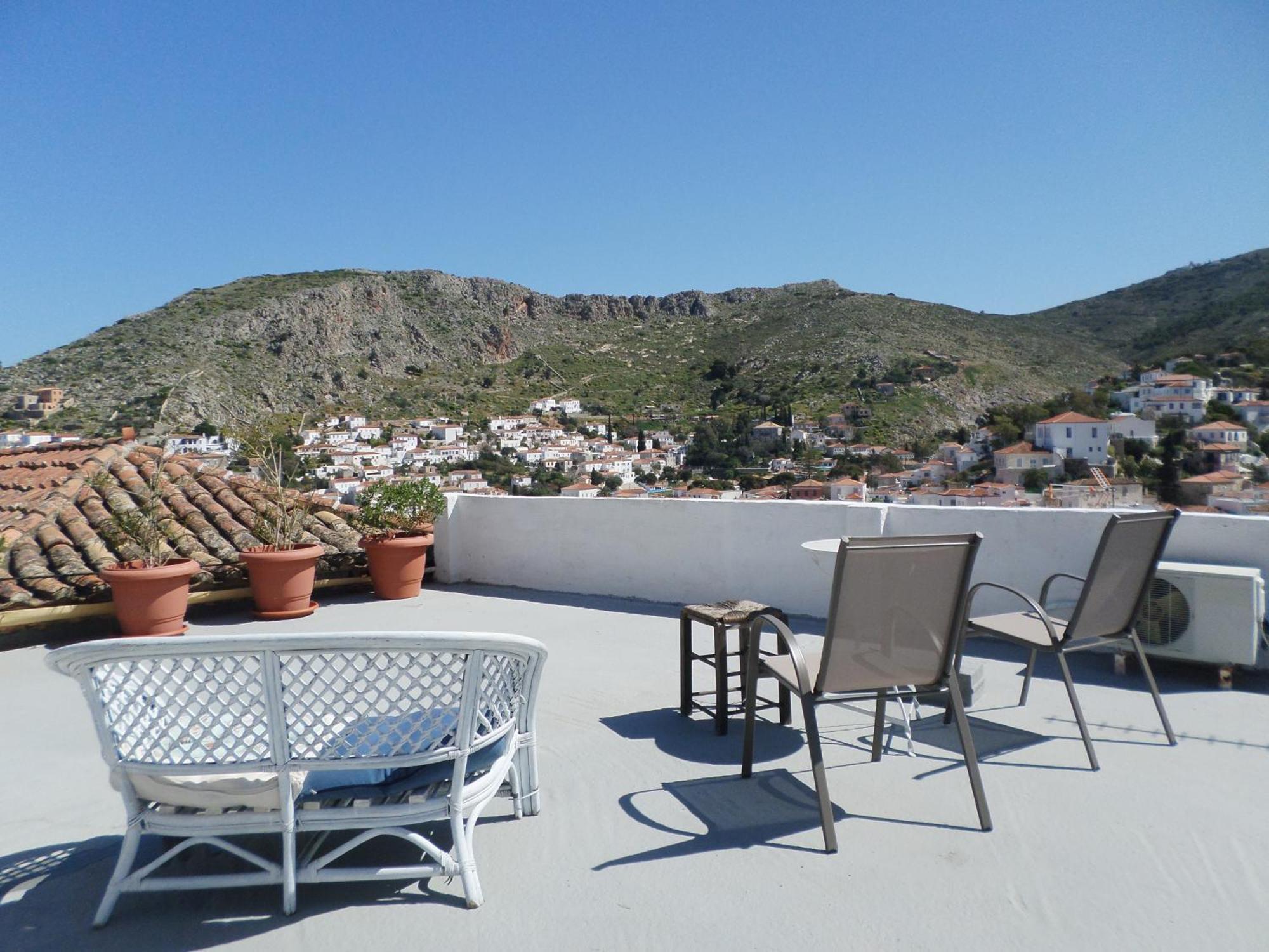 In The Heart Of Hydra Villa Bagian luar foto